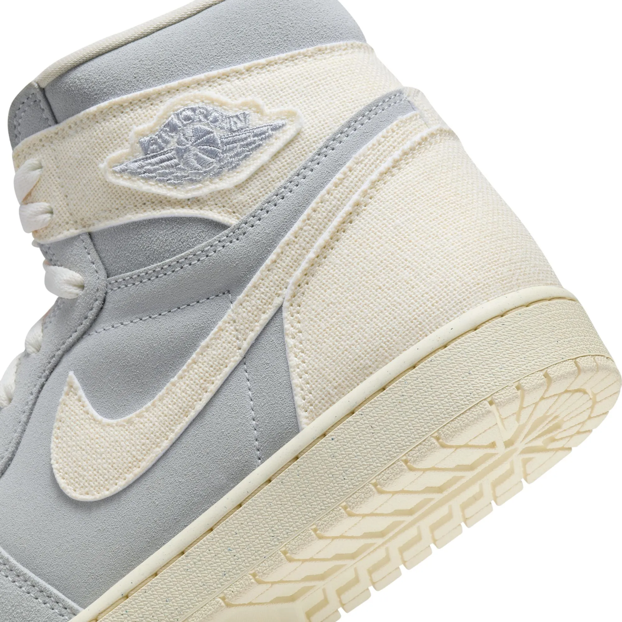 Air Jordan 1 Retro High OG Craft 'Ivory'