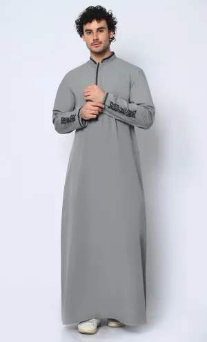 Arabic Elegance: Men's Embroidered Grey Thobe With Pockets