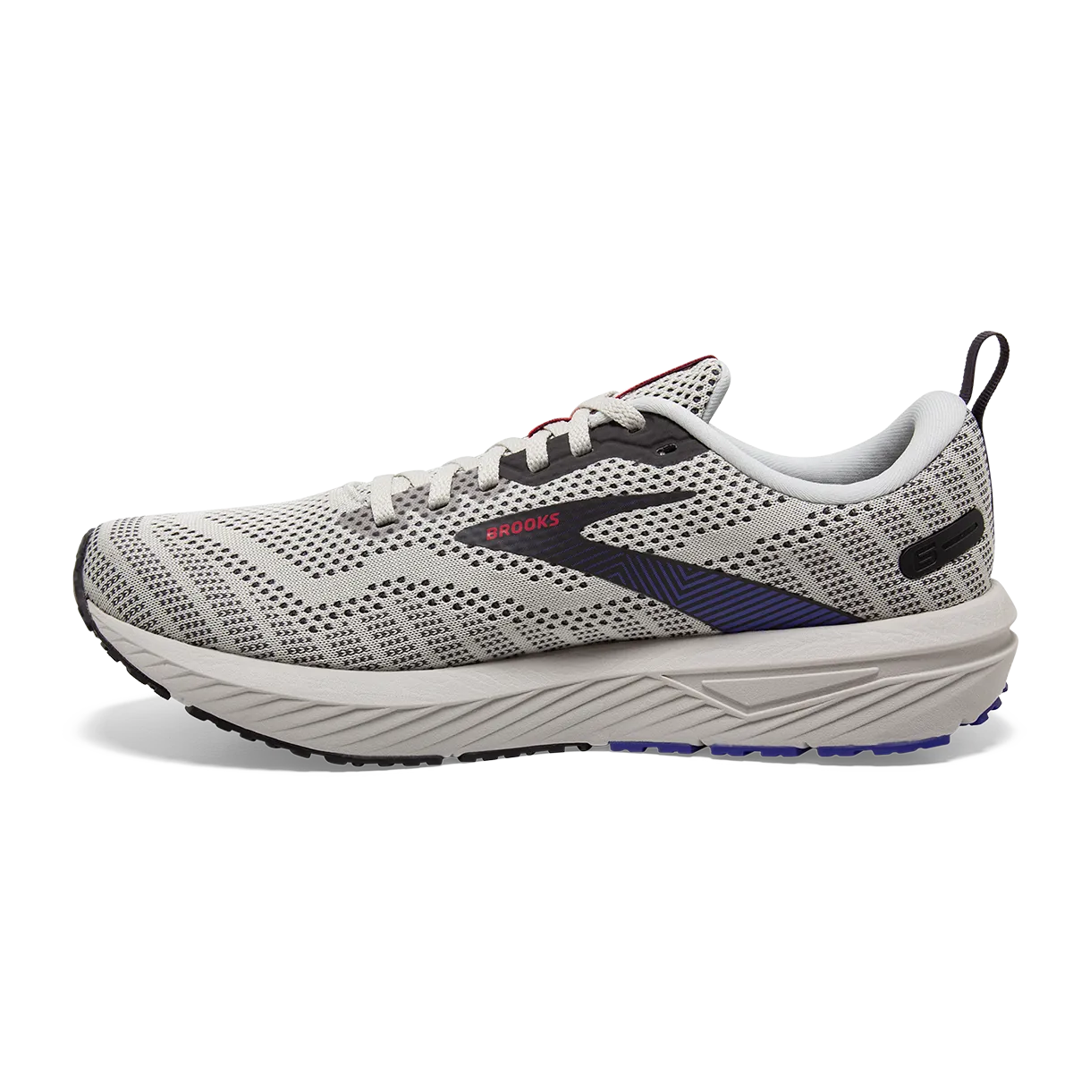 Brooks Revel 6