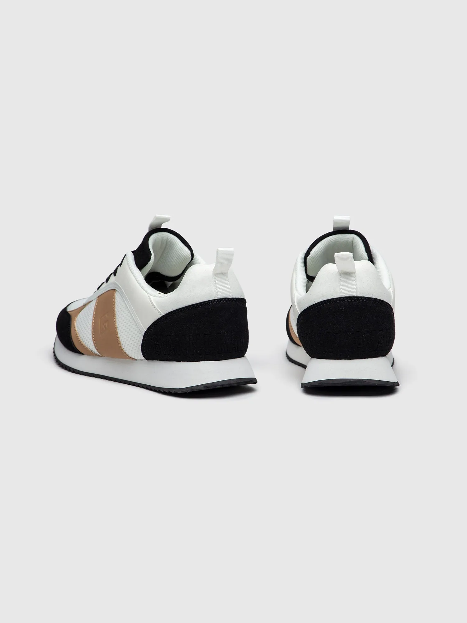 Camel Runner Sneakers