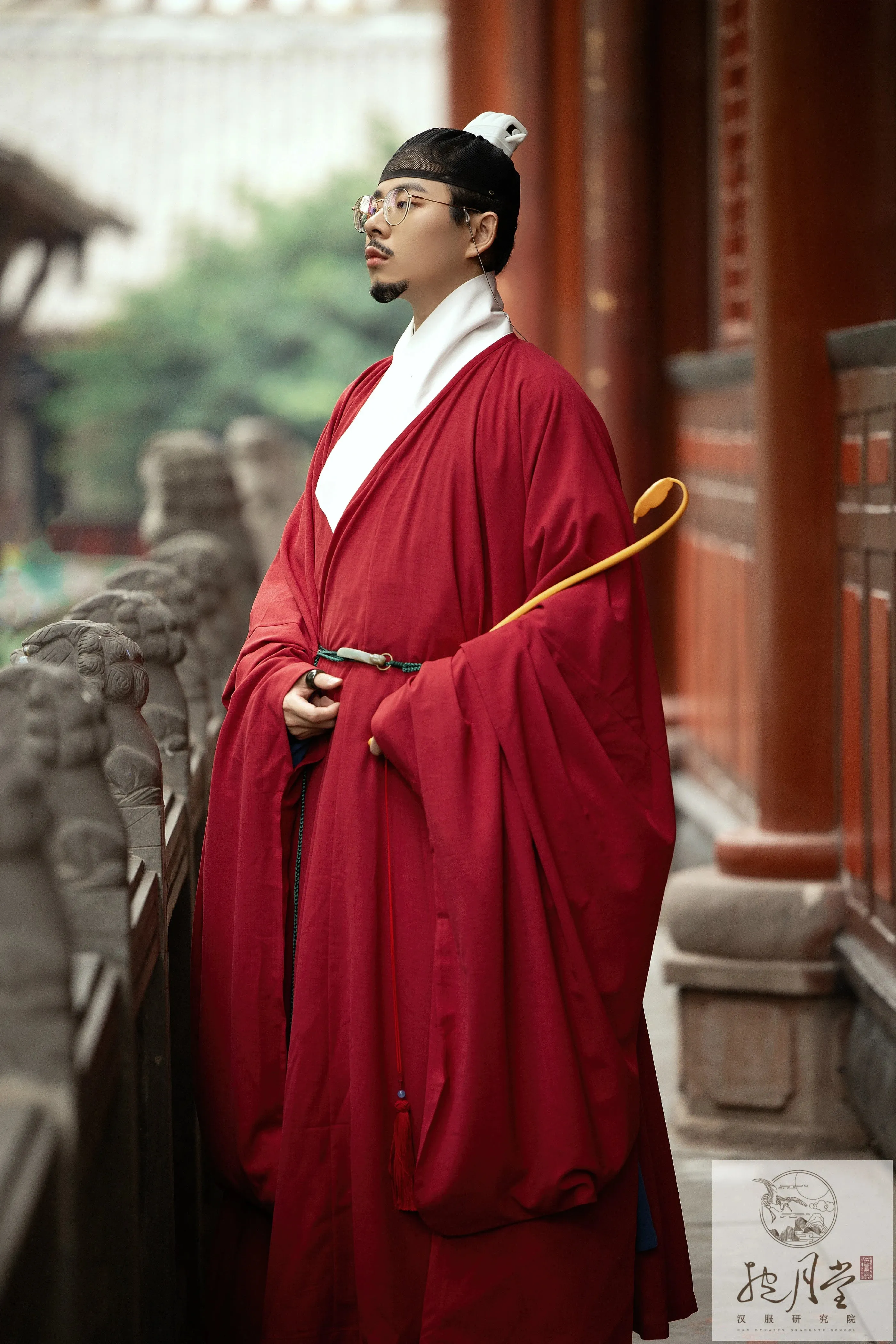 Hong Jiao 红蕉 Red Banana Ming Dynasty Men's Crossed Collar Pipa Sleeve Outer Pleating Robe