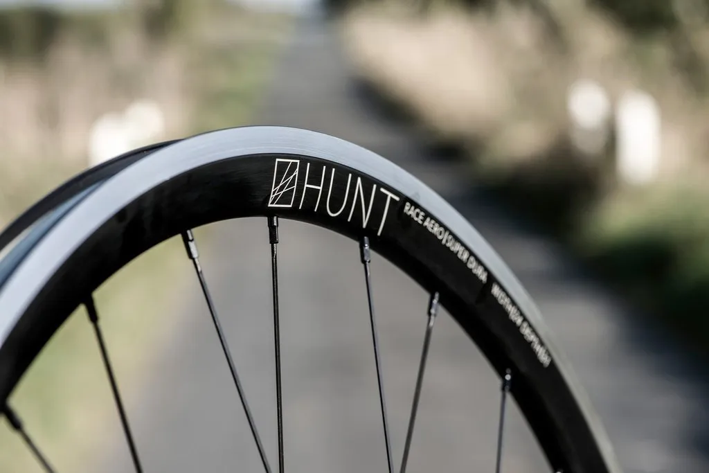 HUNT Race Aero SuperDura Rim | Front