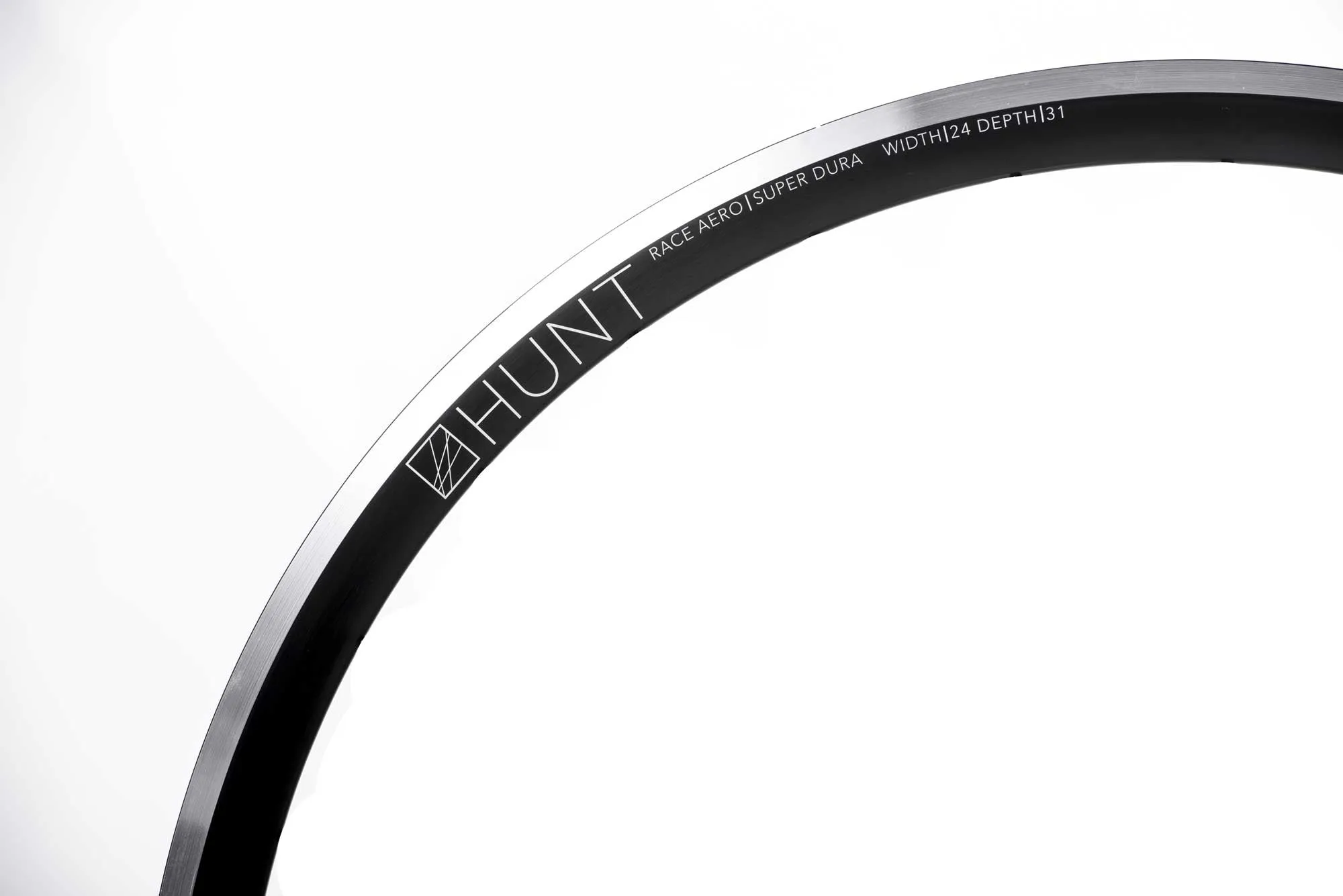 HUNT Race Aero SuperDura Rim | Front