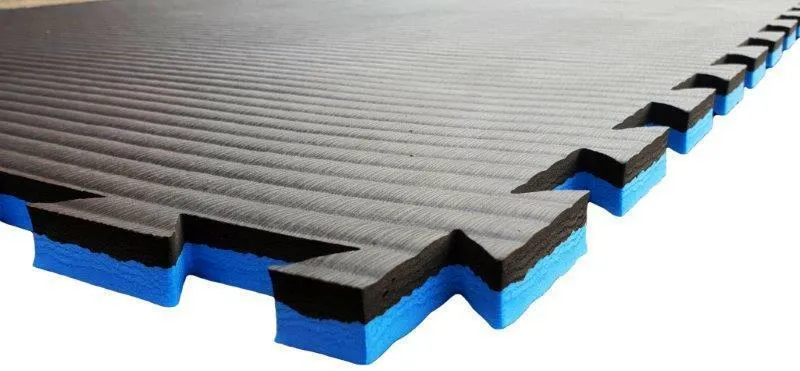 Interlocking Jigsaw Mats 2cm Black / Blue (Sale)