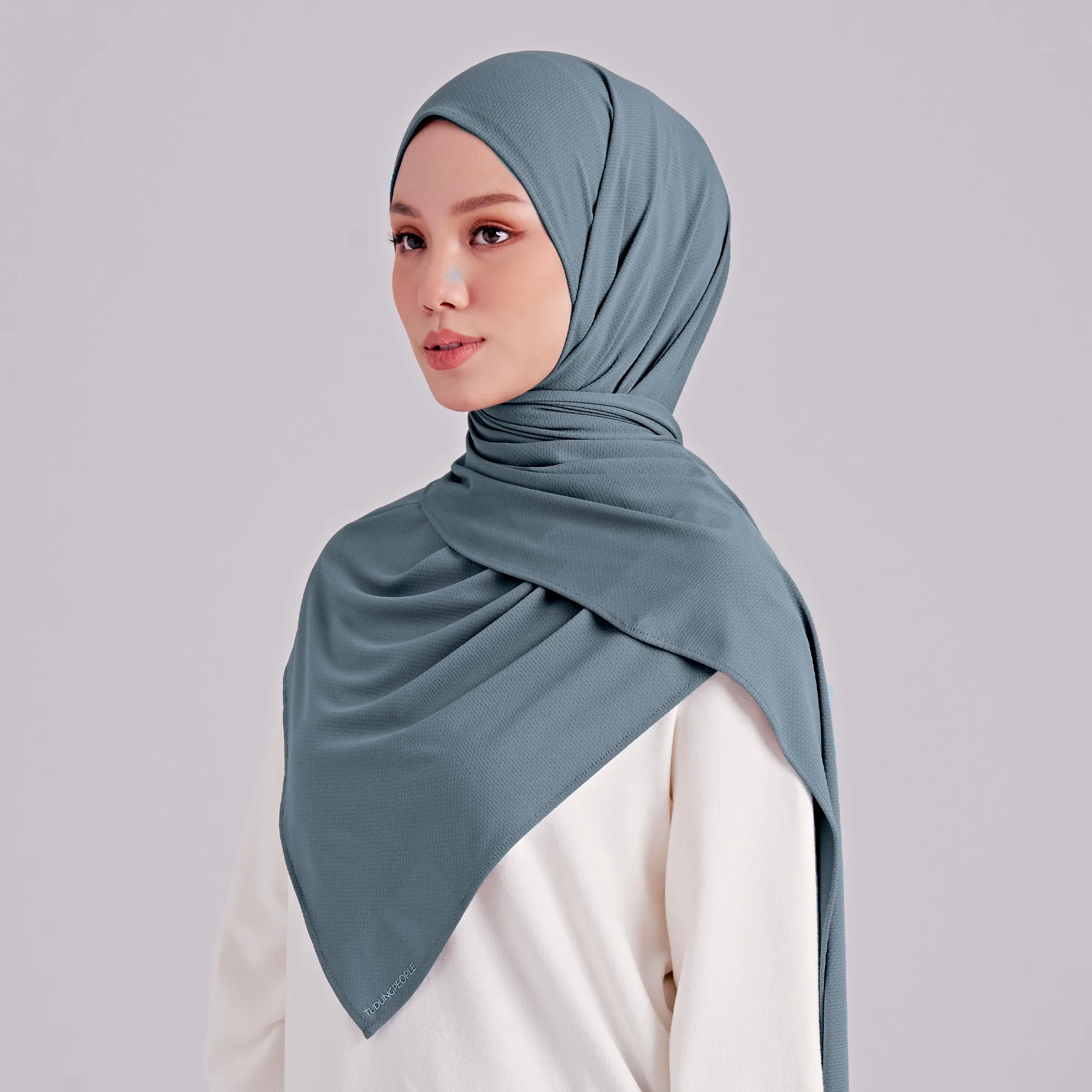 Najwa Sport Shawl - Fielder