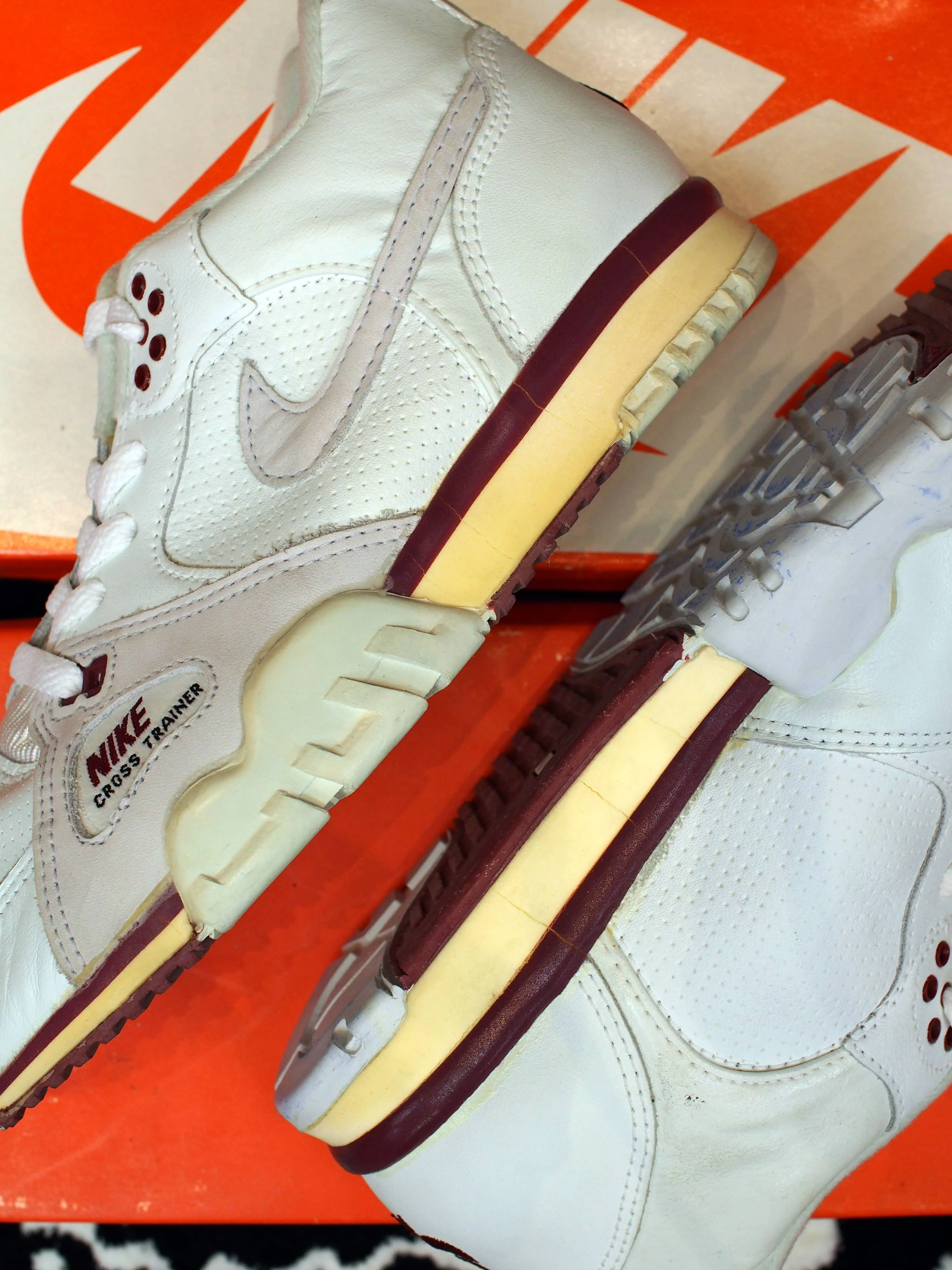 Nike Air Cross Trainer High "White/Burgundy" 1989