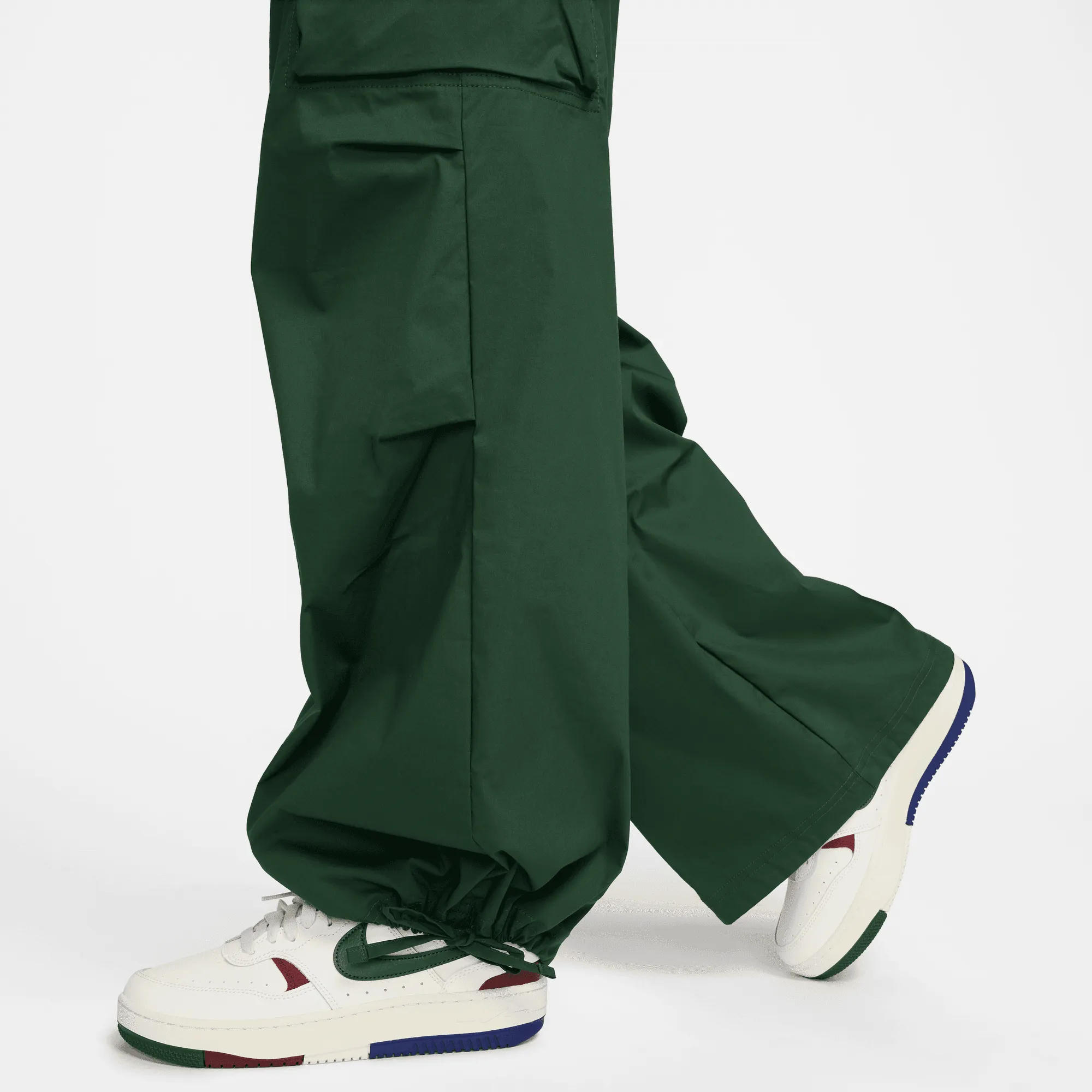 Nike Sportswear Women's Green Oversized High-Waisted Pants