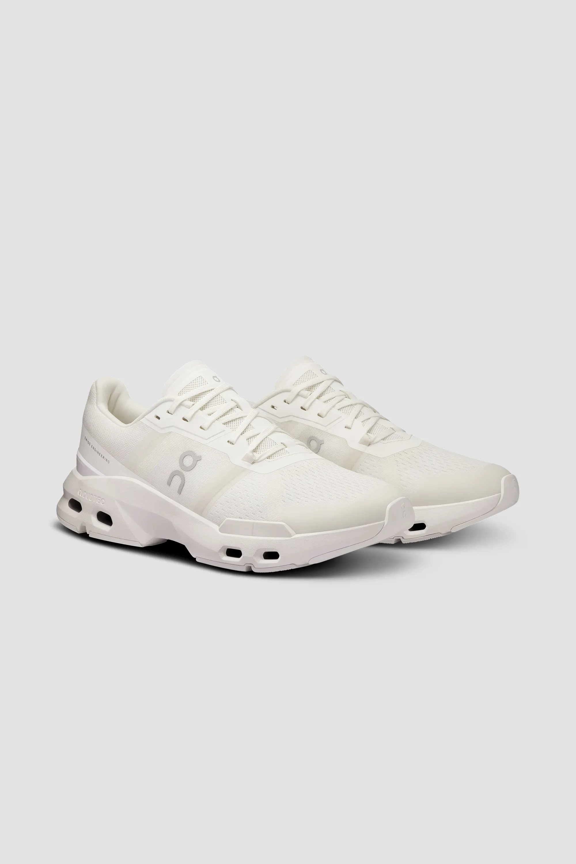 ON | Men's Cloudpulse in White/Frost