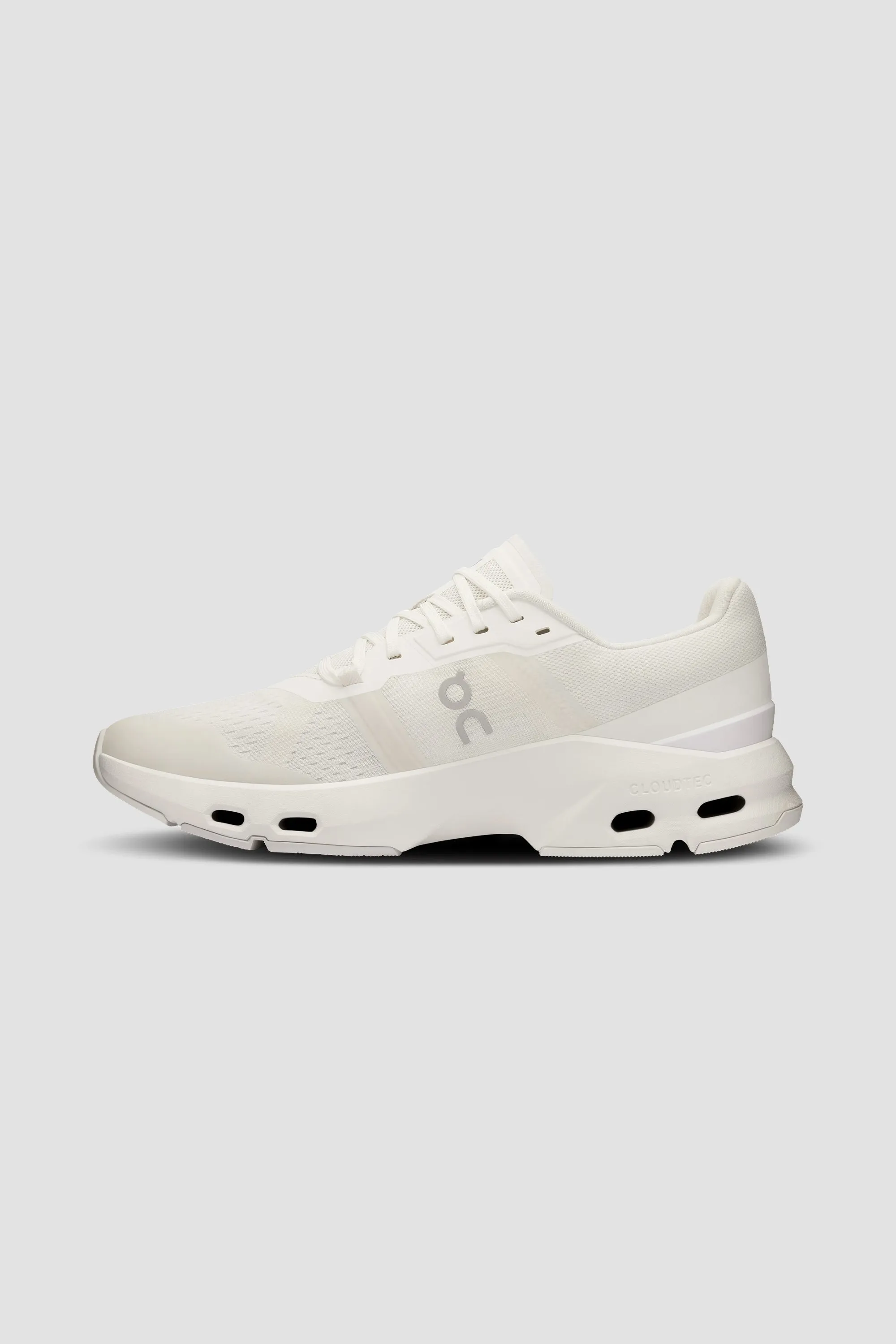 ON | Men's Cloudpulse in White/Frost