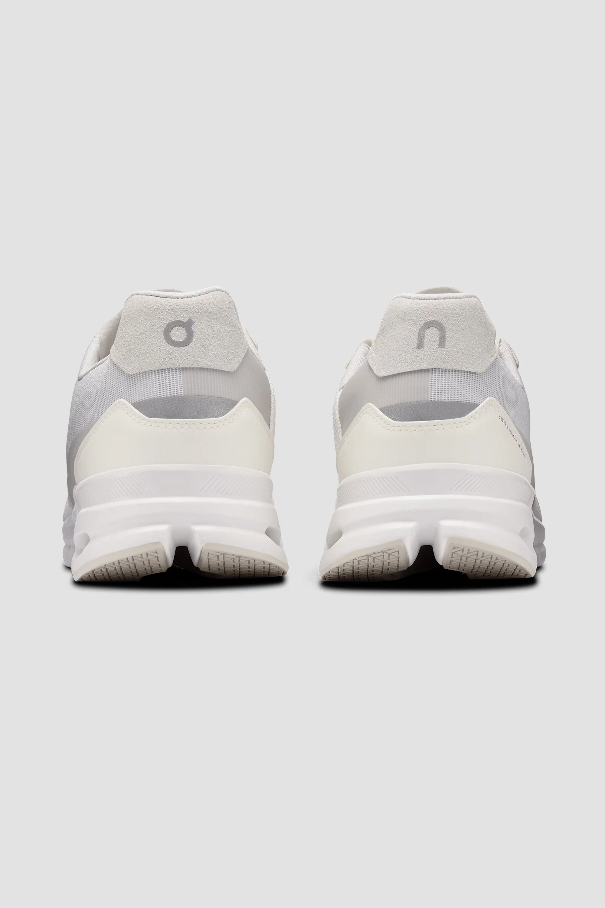 ON | Women's Cloudrift in White/Frost