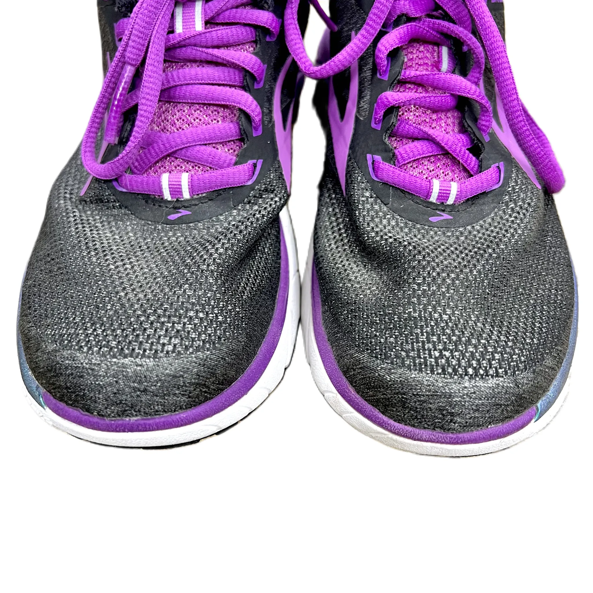 Shoes Athletic By Brooks In Grey & Purple, Size: 7