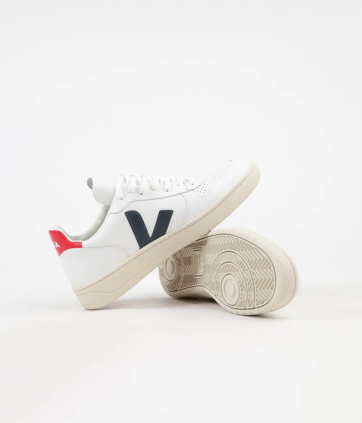 Veja V-10 Leather Shoes - Extra White / Nautico Pekin