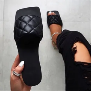 Women Flat Heel Leather Slippers